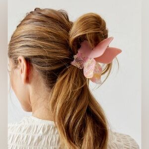 Urban Outfitters✨Butterfly Mega Claw Clip